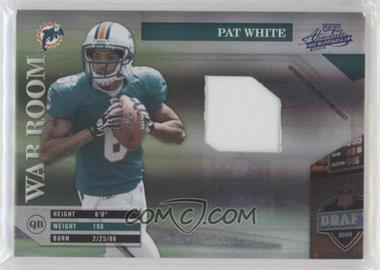 2009 Playoff Absolute Memorabilia - War Room - Materials Prime #31 - Pat White /50