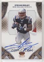 Rookie Silhouette Signatures - Stevan Ridley #/50