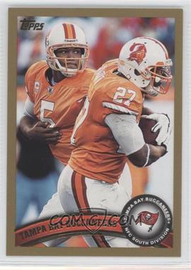 2011 Topps - [Base] - Gold #35 - Tampa Bay Buccaneers Team /2011