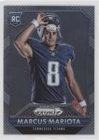 Rookies Variation - Marcus Mariota (Posed, Removing Helmet) [EX to NM]