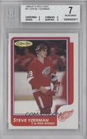 Steve Yzerman [BGS 7 NEAR MINT]