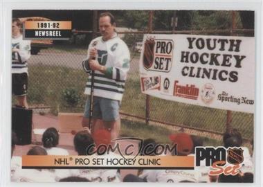 1992-93 Pro Set - [Base] #254 - Newsreel - Pro Set Hockey Clinic