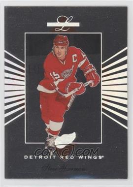 1994-95 Leaf Limited - [Base] #120 - Steve Yzerman