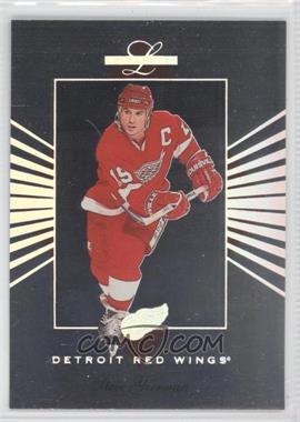 1994-95 Leaf Limited - [Base] #120 - Steve Yzerman