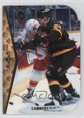 1994-95 SP - [Base] - Die-Cut #123 - Jeff Brown