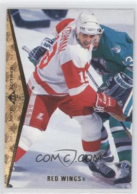 1994-95 SP - [Base] #34 - Steve Yzerman