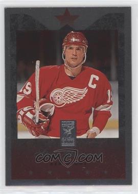 1995-96 Donruss Elite - [Base] - Die-Cut Uncut #99 - Steve Yzerman