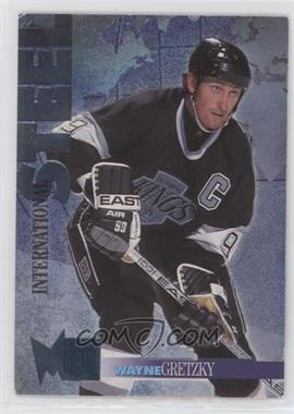 1995-96 Fleer Metal - International Steel #5 - Wayne Gretzky