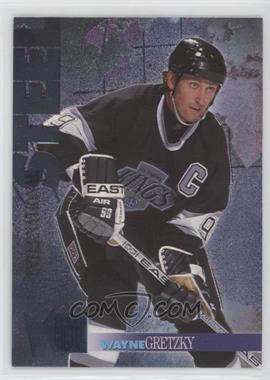 1995-96 Fleer Metal - International Steel #5 - Wayne Gretzky