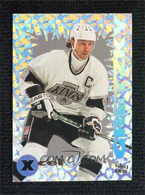 1995-96 Skybox Emotion - Xcel #4 - Wayne Gretzky
