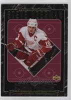 Steve Yzerman [EX to NM]