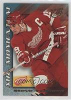 Steve Yzerman [EX to NM]