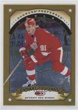 1997-98 Donruss Preferred - [Base] #122 - Gold - Sergei Fedorov