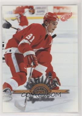 1997-98 Leaf - [Base] #135 - Sergei Fedorov