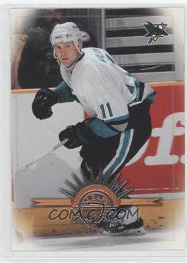 1997-98 Leaf - [Base] #23 - Owen Nolan