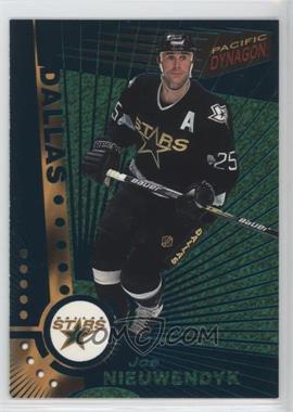 1997-98 Pacific Dynagon - [Base] - Emerald #38 - Joe Nieuwendyk