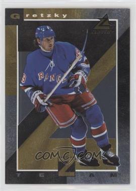 1997-98 Pinnacle Zenith - Z-Team - Gold #2 - Wayne Gretzky