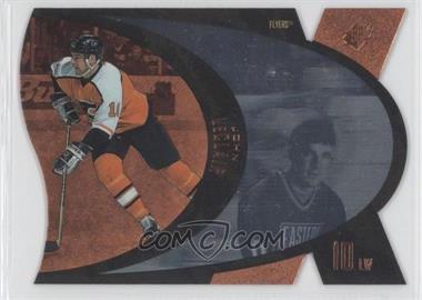 1997-98 SPx - [Base] - Bronze #38 - John LeClair