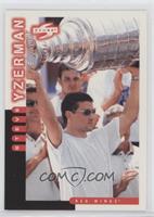 Steve Yzerman