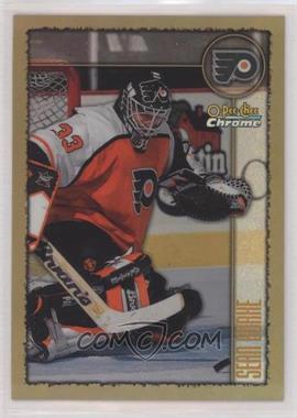 1998-99 O-Pee-Chee Chrome - [Base] - Refractor #19 - Sean Burke