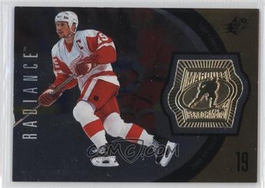 1998-99 SPx Finite - [Base] - Radiance #156 - Steve Yzerman /875