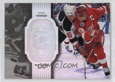 1998-99 SPx Finite - [Base] - Spectrum #30 - Steve Yzerman /300