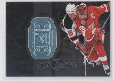 1998-99 SPx Finite - [Base] #30 - Steve Yzerman /9500