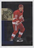 Steve Yzerman [EX to NM]