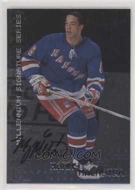 1999-00 In the Game Be A Player Millennium Signature Series - [Base] - Autographs #163 - Manny Malhotra