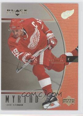 1999-00 Upper Deck Black Diamond - Myriad #M7 - Steve Yzerman