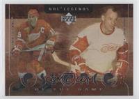 Steve Yzerman, Gordie Howe [EX to NM]