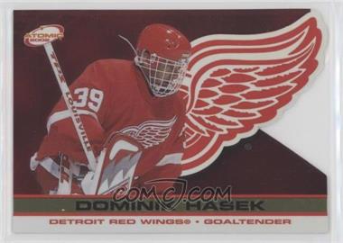 2001-02 Pacific Atomic - [Base] - Gold #36 - Dominik Hasek /200