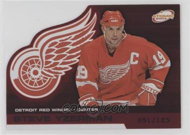 2002-03 Pacific Atomic - [Base] - Red #41 - Steve Yzerman /125