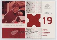 Steve Yzerman [Good to VG‑EX] #/225