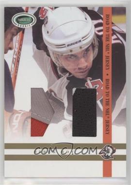 2003-04 In the Game Parkhurst Rookie - Road to the NHL Jersey - Gold #RNJ-11 - Derek Roy