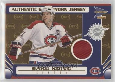 2003-04 Pacific Prism - [Base] #123 - Game-Worn Jersey - Saku Koivu /935