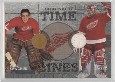 2003-04 Parkhurst Original Six Detroit Red Wings - Memorabilia #DM-52 - Time Lines - Terry Sawchuk, Dominik Hasek