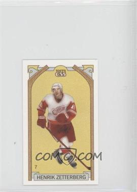 2003-04 Topps C55 - [Base] - Mini America Back Red #7.2 - Henrik Zetterberg (Full Length, White Sweater)