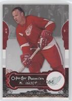 Gordie Howe #/75