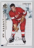 SP Essentials - Gordie Howe #/1,999