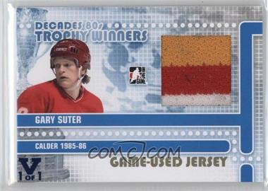 2010-11 In the Game Decades 1980s - Trophy Winners Game-Used Jersey - Gold ITG Vault Sapphire #TWJ-18 - Gary Suter /1