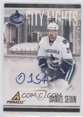 2010-11 Panini Pinnacle - City Lights - Signatures #13 - Daniel Sedin /100