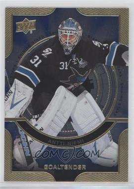 2013-14 Upper Deck - Shining Stars Goaltender #G10 - Antti Niemi