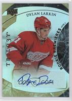 Level 2 - Rookie Premieres Autograph - Dylan Larkin #/499