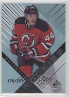 Authentic Rookies - Miles Wood #/221