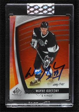 2019-20 Upper Deck Buybacks - Autographed Buybacks #_WAGR.5 - Wayne Gretzky (2017-18 SP Game Used Orange Rainbow) /192 [Buyback]