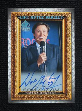 2020-21 Upper Deck SP Signature Edition Legends - Life After Hockey - Silver Spectrum Foil Autographs #LA-12 - Wayne Gretzky /10