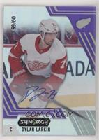 Auto - Dylan Larkin #/65