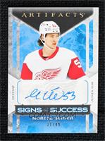 Moritz Seider #/49