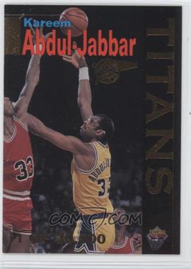 1995 Signature Rookies Tetrad - Titans #T4 - Kareem Abdul-Jabbar /30000
